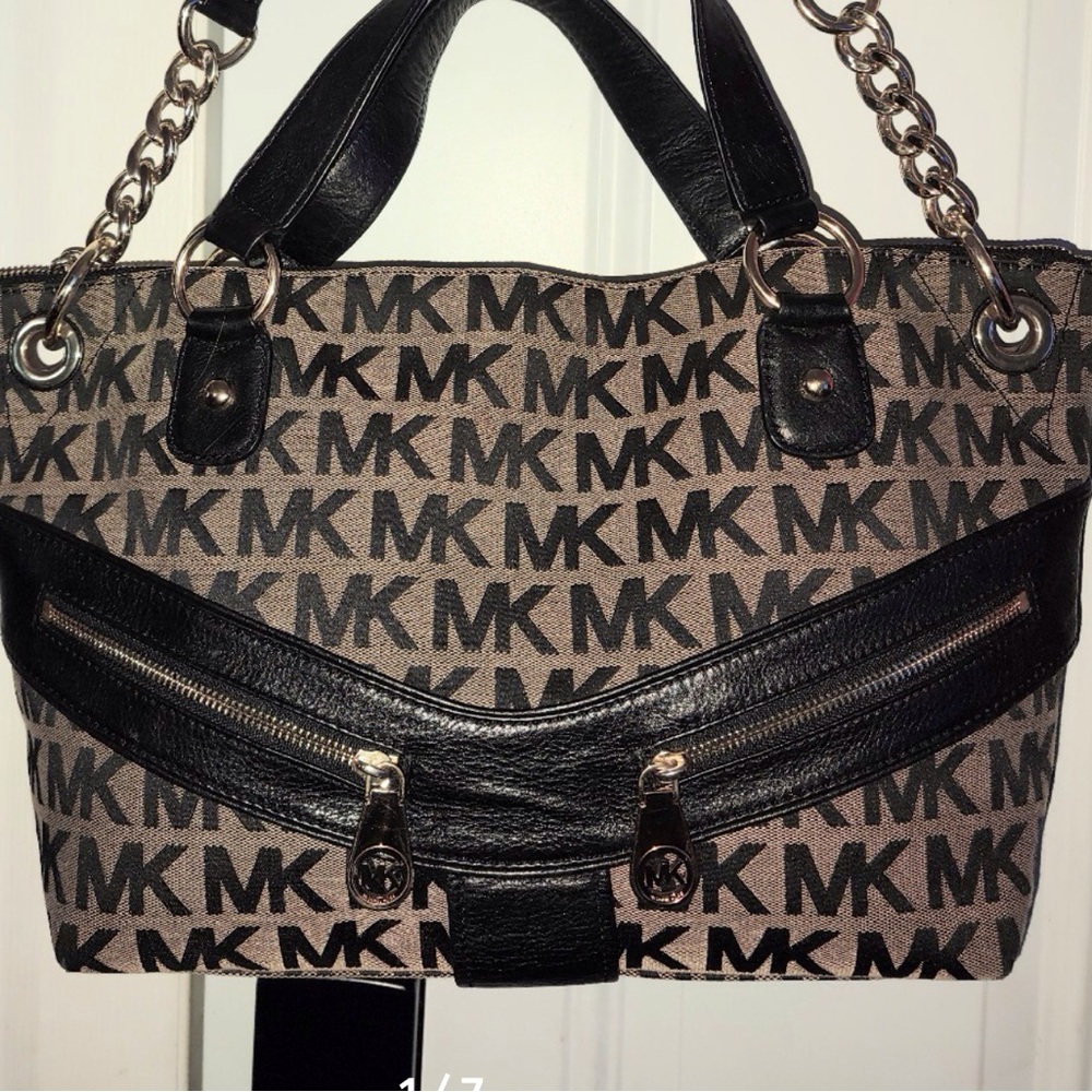 Michael Kors Signature ”Chained Jamesport”Black/Tan  jacquard canvas/Leather Bag - Picture 5 of 16